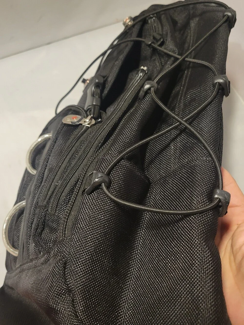SwissGear Unisex-Adult 5358 USB ScanSmart Laptop Backpack, Large, Black Dot  EUC